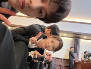 Kwak Dong-yeon Instagram - 건우네 가족 무럭무럭 🏠
감사했습니다 ❤️
#눈물의여왕 #queenoftears