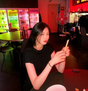 Actress Kwon Eun-bin HD Instagram Photos and Wallpapers August 2024