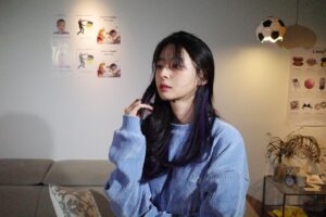 Kwon Na-ra Instagram - 염색했는데 이쁘다,,💜