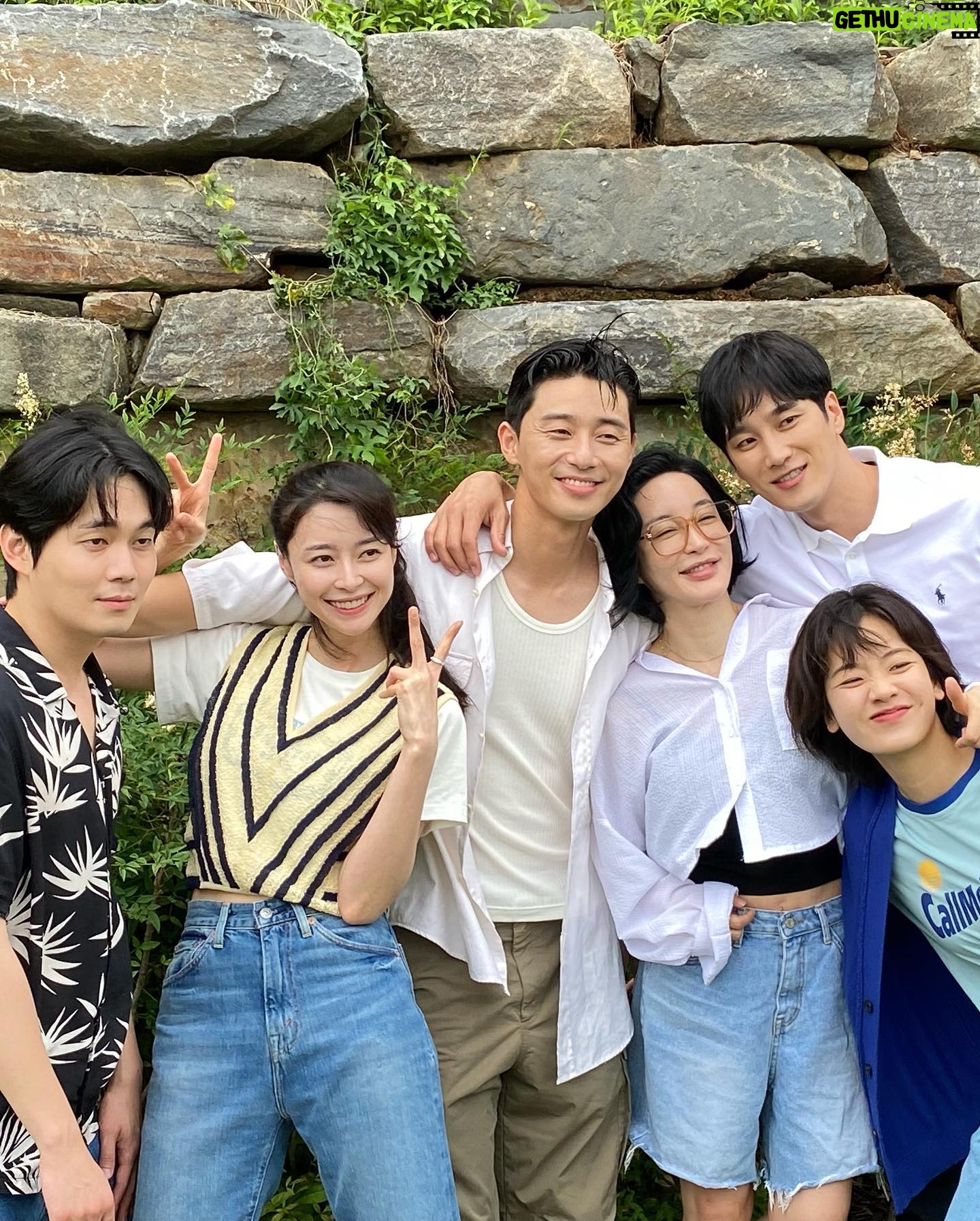 Kwon Na-ra - 337.1K Likes - 아직... 청춘이야😎🖤
#청춘mt