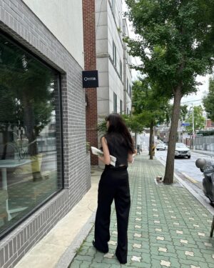 Kwon Na-ra Instagram - 🖤