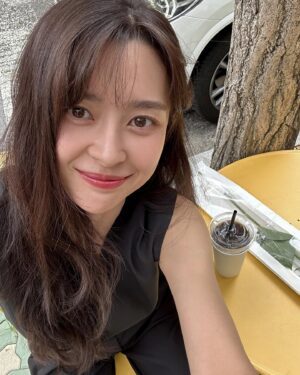 Kwon Na-ra Instagram - 🖤