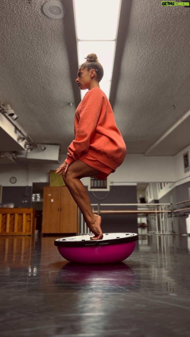 Kylie Shea - 32.8K Likes - 💟 one balance at a time .
@bosu_fitness @pointechronicles 🫶🏽xxx o o o
🎼 A&W @honeymoon 🌹