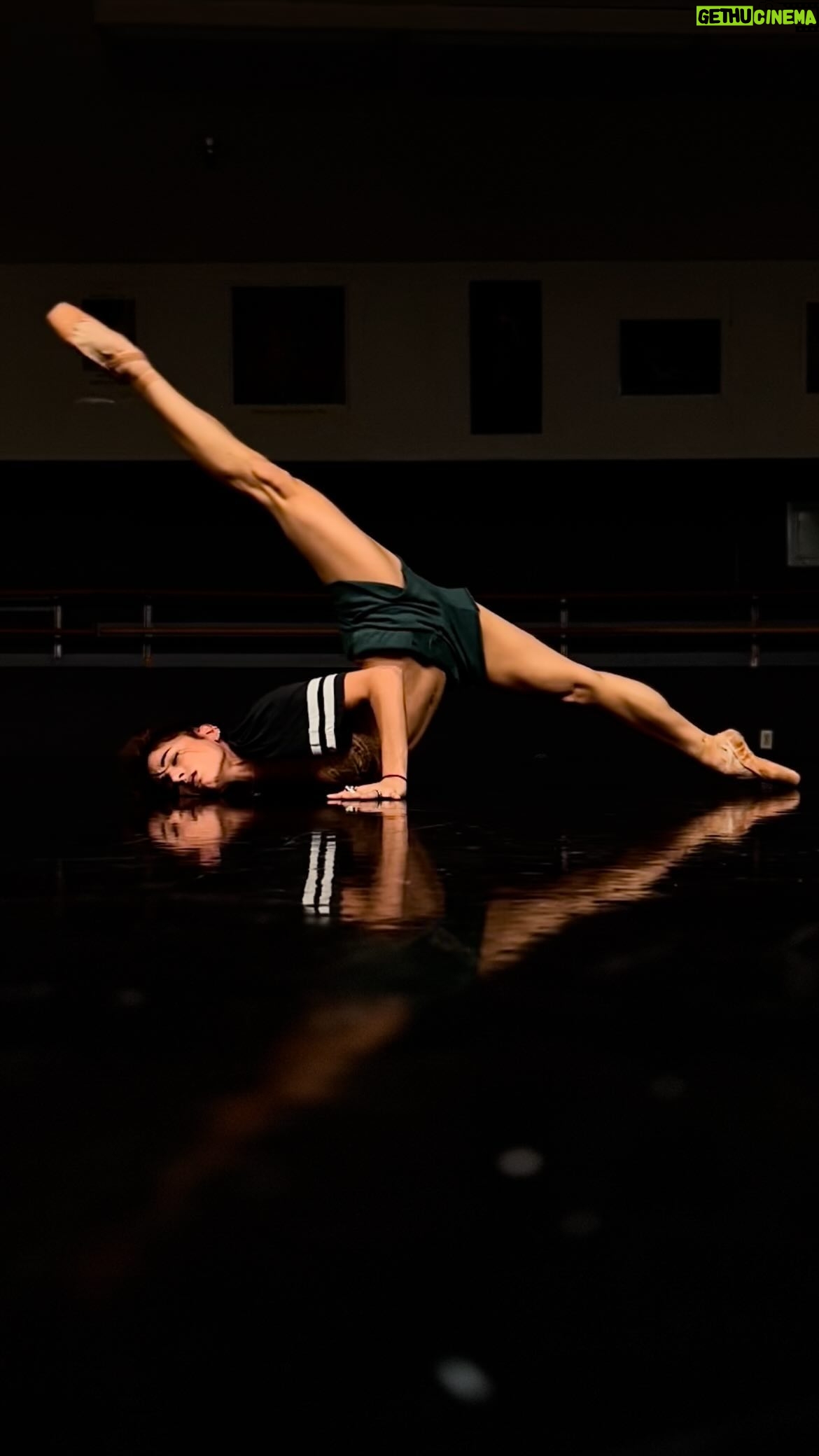 Kylie Shea - 18.1K Likes - 2 2 2 2 • @pointechronicles
xxx 🐯 ooo
🎶 Worthy @jeremih @jheneaiko
#KylieShea
#pointechronicles
#saveyourtearsforthestage
