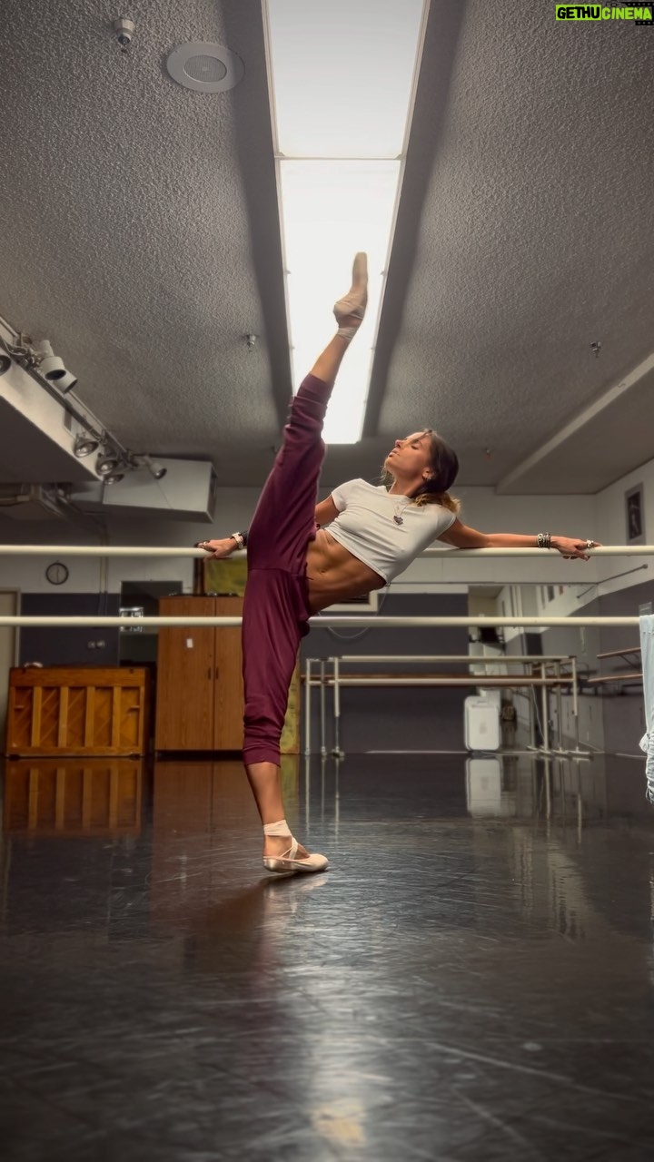 Kylie Shea - 29.4K Likes - a 6823 flow 🌊 xxxooo
@pointechronicles
sending love .
always
🎵 Worthy @jheneaiko @jeremih