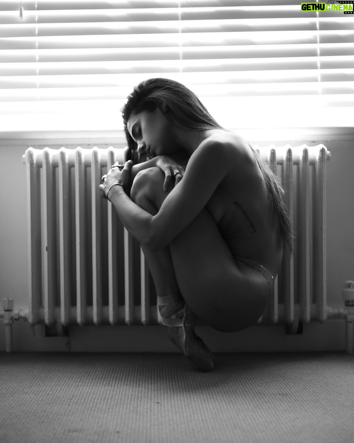 Kylie Shea - 12.4K Likes - @leica_camera self-portrait series . a visual diary of where I’ve been not just physically, but mentally, spiritually, and emotionally.
sending love 🌑 always
xxx o o o
#leica #leicacamera #monochrome