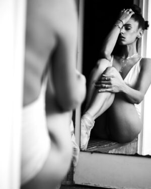 Kylie Shea Instagram - 88XXII

@leica_camera self-portrait series

love . always . xxx o o o

#kylieshea
#leica #monochrome 
#pointechronicles