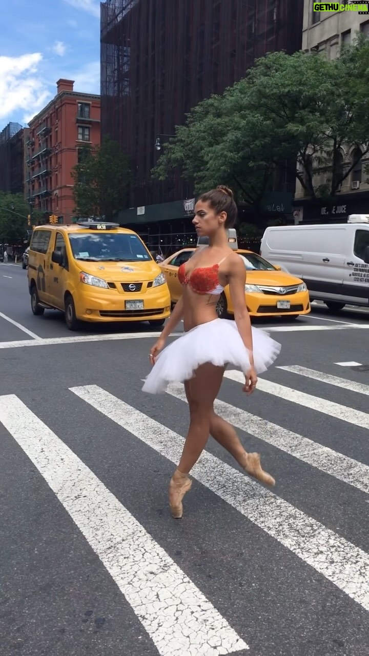 Kylie Shea - 15.9K Likes - Six years & a few lifetimes ago.. Know your truth. Walk your walk. Dance your dance. Always 🌹 🖤 🔥 🐉 🌕 🦋 Happy Anniversary @underground_nyc ✨ xxxooo
PS. My tutu’s name is Fifi :)