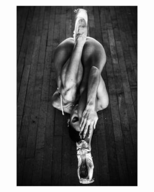 Kylie Shea Instagram - 123123

@leica_camera self-portrait series 

♾️🖤♾️ 

xxx o o o