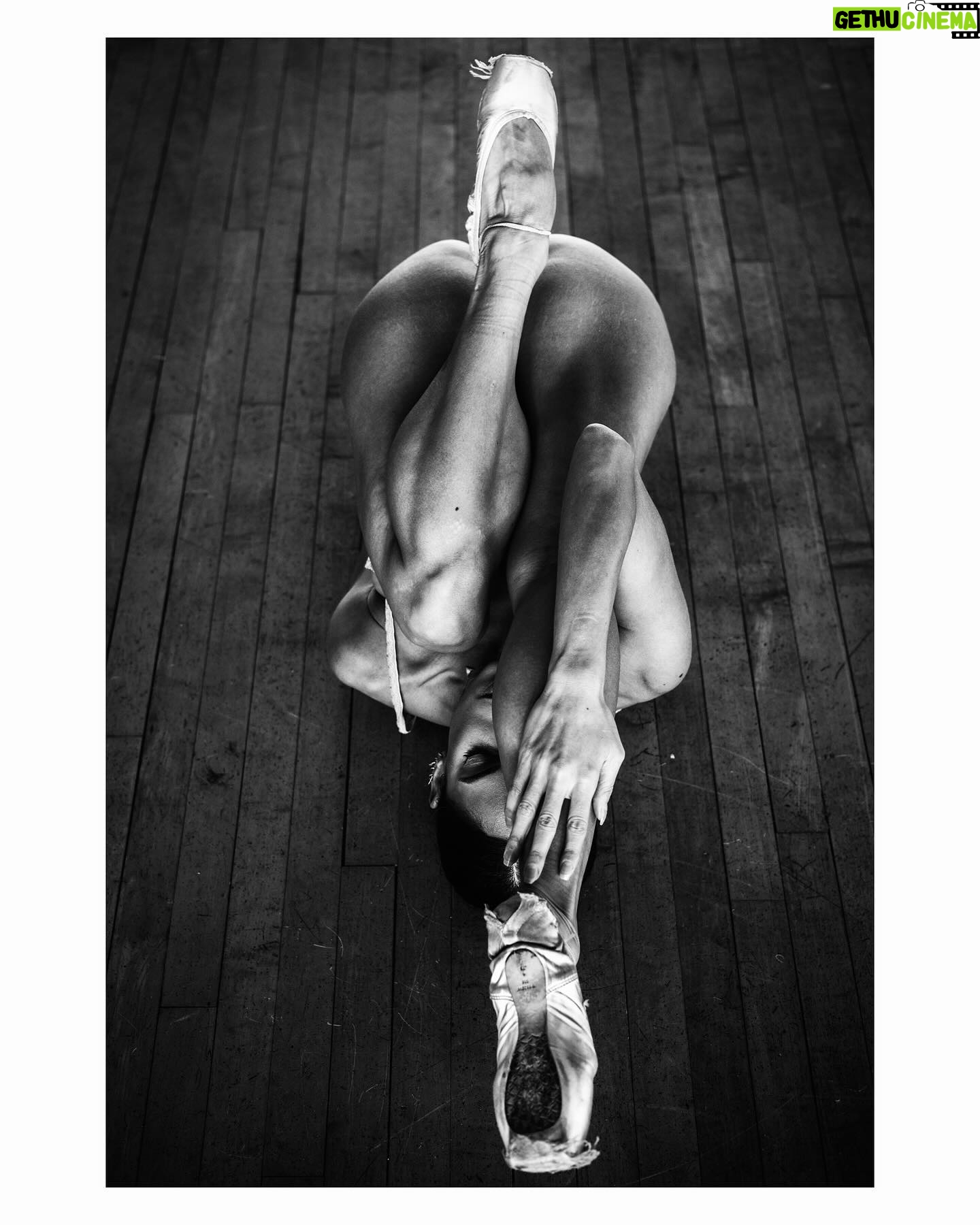 Kylie Shea - 12K Likes - 123123
@leica_camera self-portrait series
♾️🖤♾️
xxx o o o