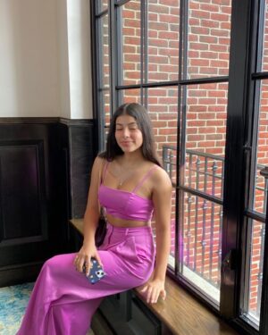 Kyndra Sanchez Instagram - 💗💗💗