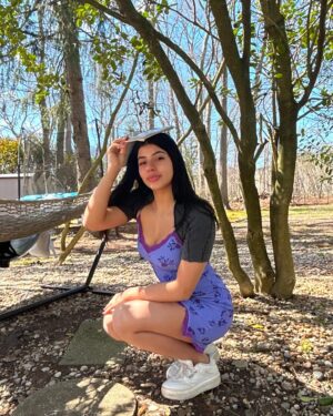 Kyndra Sanchez Instagram - Happy Easter, bunnies!!!💝💘💕💗💞💖xoxoxo🐇🐇
