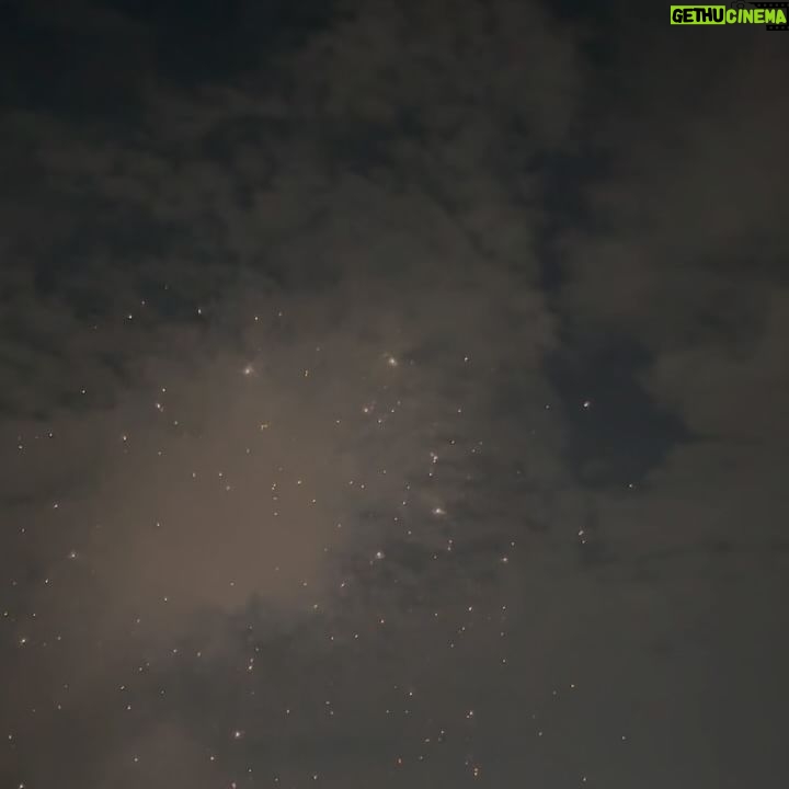 Kyoko Hasegawa - 27.6K Likes - 夏の思ひ出。
#屋形船#fireworks#summermemories