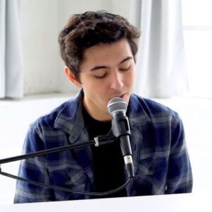 Kyson Facer Instagram - New cover on my YouTube channel! #Falling by #HarryStyles go check it out! Link in bio