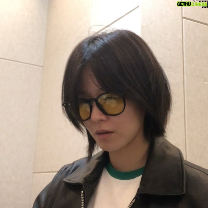 Kyung Soo-jin - 10.3K Likes - .
안녕하세요! 신인유튜버 경수진입니다🤣

만취경수진 채널을 오픈했어요!!!
만취는 만개의 취미와 취향을 함께 공유하는 방송입니다. 
취미의 결과보단 과정에서 오는 즐거움을 함께 나누고 싶어요.
많은 관심과 사랑 부탁드려요🙏🏻
좋댓구알!!!!(내가 이 말을 쓰다니 ㅋㅋㅋ)

프로필 링크 타고 Come on!!!