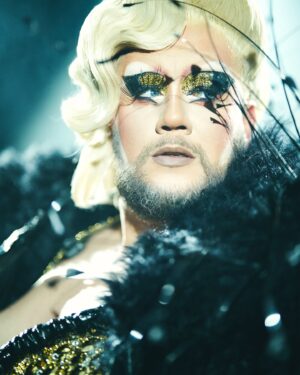 La Big Bertha Instagram - Find me @nu.cabaret every week end this summer. 

La temperature risque de monter … maybe ! 

Photo by @leny_magoufakis_ 
Outfit by @romaintheveninparis 
Wig @sheinaratanjabi 
Make up @nyxcosmetics_france & @yslbeauty 

#dragqueen #cabaret #performance
