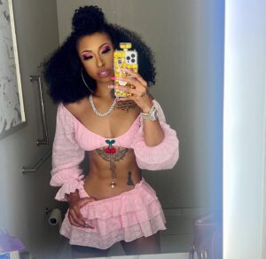 La Love The Boss Instagram - Pretty In Pink 💕