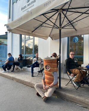 Ladislav Zibura Instagram - "Romantický víkend" je poněkud široký pojem. Znovu jsem o tom Karolínku přesvědčil – tentokrát v Budapešti.