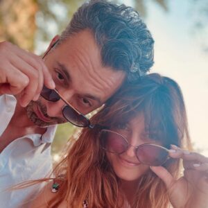 Laëtitia Milot Instagram - Merci pour tous vos messages d’anniversaire de mariage… Déjà 17 ans de mariage et 22 ans d’amour passionnel, de complicité, de disputes, de joie, de peine, de combat, des victoires, des larmes, des obstacles, mais on est toujours là plus fort que jamais! #love
