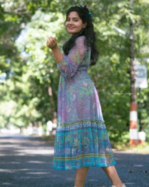 Lakshmi Unnikrishnan Instagram - 🩵🩵
📸 @nomadic_frames
