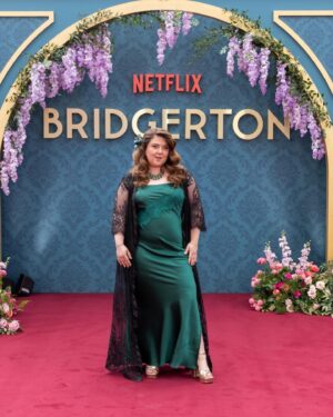 Lala Chus Instagram - Estar la premiere de los @bridgertonnetflix en Londres, ha sido una de las experiencias más chulas que he vivido y viviré. Adorando cada segundo de la serie y de estar junto a mi amiguita @andreacomptonn. Tkm APS

Mil gracias @netflixes por traernos, no lo voy a olvidar nunca 💕💕💕💕💕💕💕💕💕

Y gracias infinitas a mi querido @ismaelbachiller que viajó hasta Londres para dejarnos así de increíbles. Eres absolutamente el mejor 💕💕💕