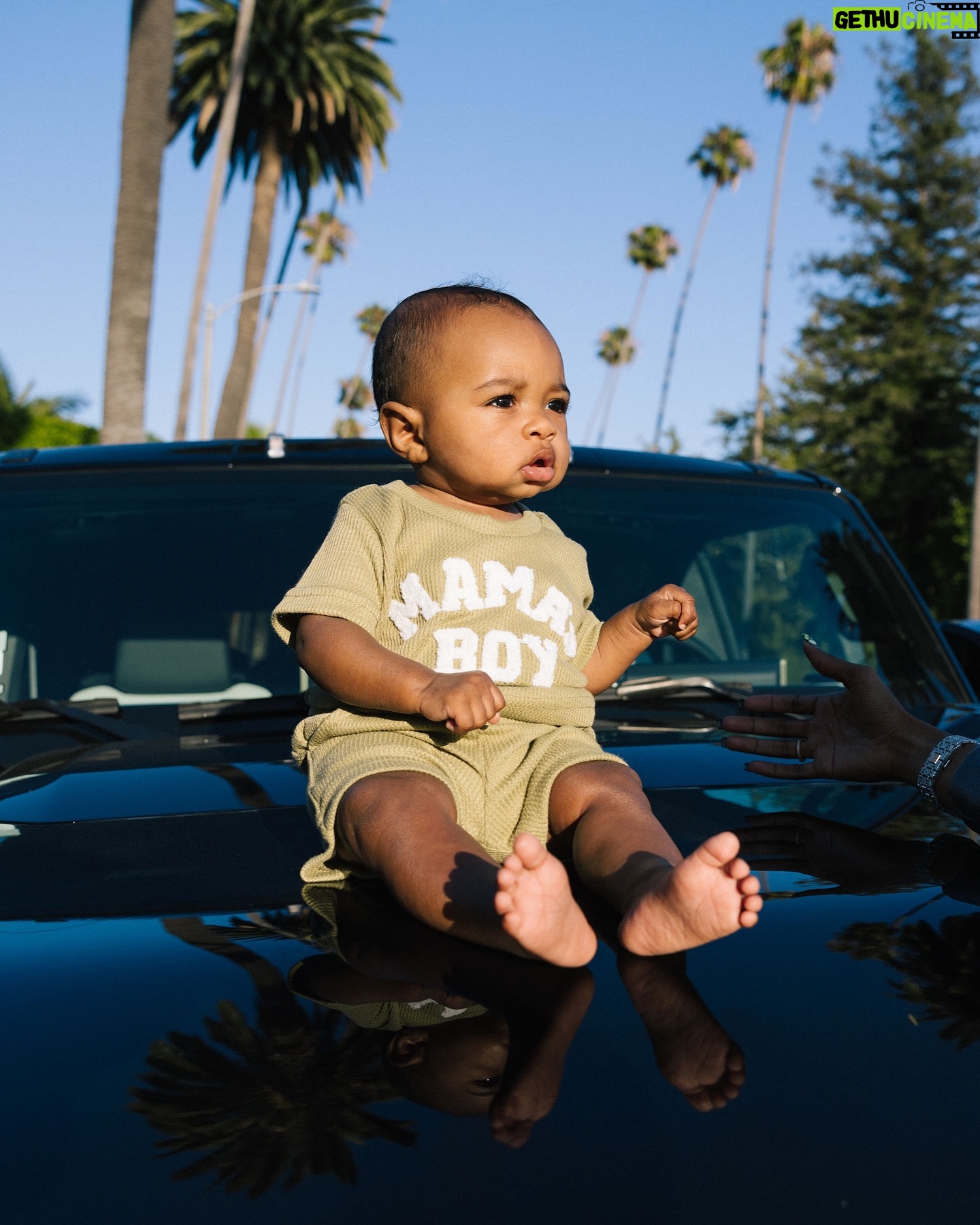 Lala Milan - 483.7K Likes - Happy 6 Months to my Son❤️
Had to get a Big Body for my Big Man 💪🏾
All Gas no Brakes all 2024💨
#HummerEV
——
Join my Mommy Group: @modernmommiesclub