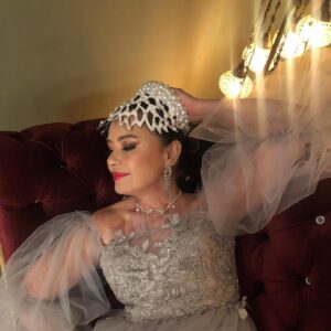 Lale Başar Instagram - Sihirli Annem @beyzadoluca @1aslikmr @prfashionpr  hep birlikte güzelleştik