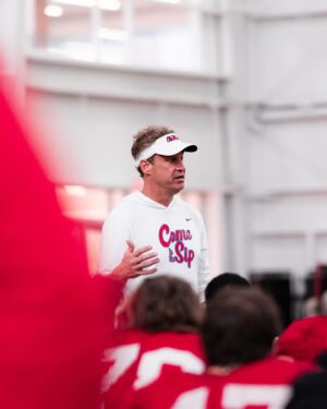 Lane Kiffin Instagram - Focus On The Now 🚫👿🪑🍽️

#ProMindset | #HottyToddy
