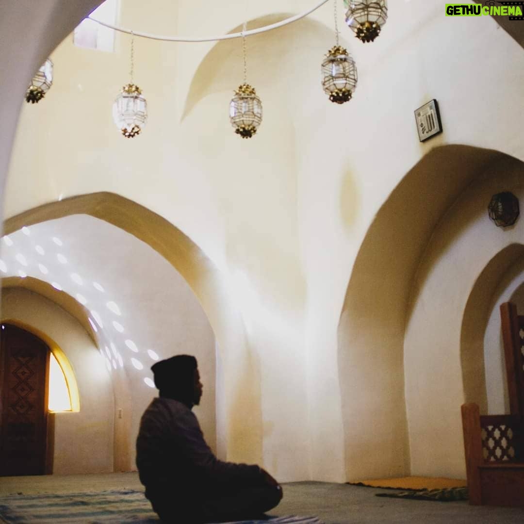 Langston Hues - 2.3K Likes - أَشْهَدُ أَنْ لَا إِلَٰهَ إِلَّا ٱللَّٰهُ وَأَشْهَدُ أَنَّ مُحَمَّدًا رَسُولُ ٱللَّٰهِ
🤲🏾 Alhamdullilah ala kuli hal.
Photo By: @raheem_hanifa