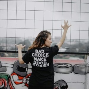 Larasati Nugroho Instagram - cuy lo gak SANS klo ga pake ne kaos ........asleeee
Mao ???? Cek @sans.story 
Terus beli 
Biar SANS. 🤘
