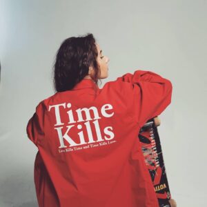 Larasati Nugroho Instagram - What a day⚀📍🌡🔥

🌌📷: @aussieyo12
👕time kills 🔖: @epidemicstreetwear 
🎭🐞🍁⚰