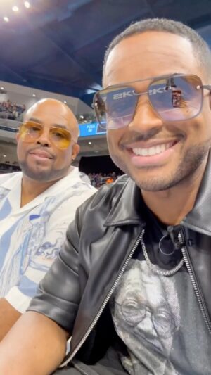 Larenz Tate Instagram - The Tate Cam! 🎥 Family Fun! Ya Dig!! 
⭐️ Chicago 
⭐️ SkyTown 
⭐️ Tate Brothers 
⭐️ Summertime Chi