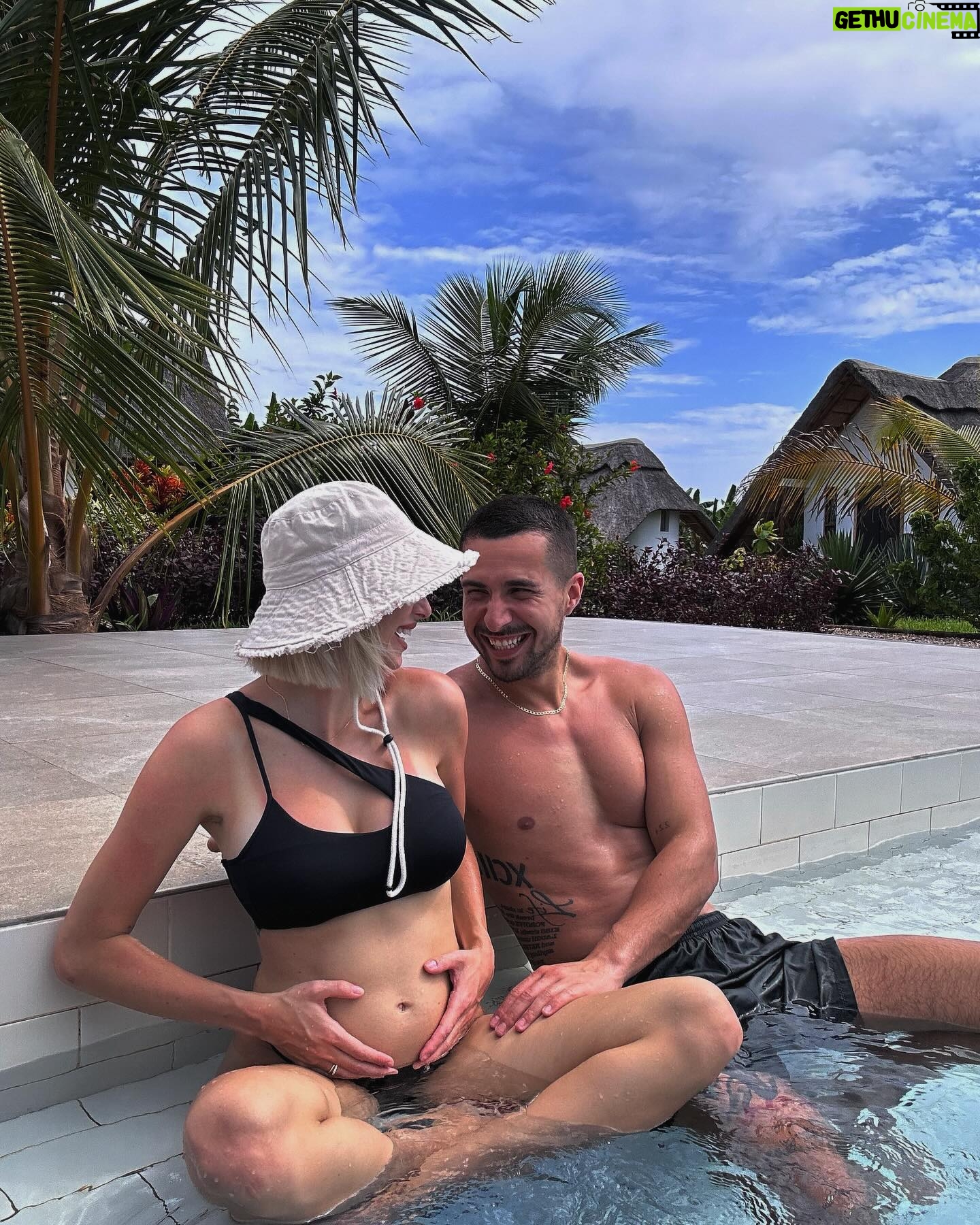 Laura Chrebetová - 34.5K Likes - Zaseknuté v konceptoch ☀️