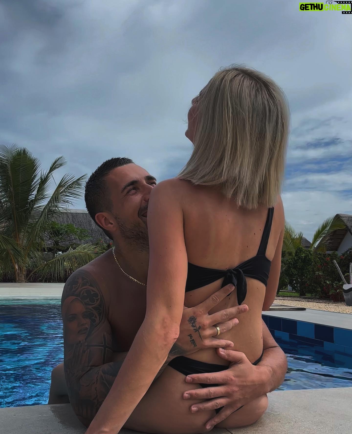 Laura Chrebetová - 29.8K Likes - Aj všetok čas sveta by nám bol málo ✨
#lovethatlasts