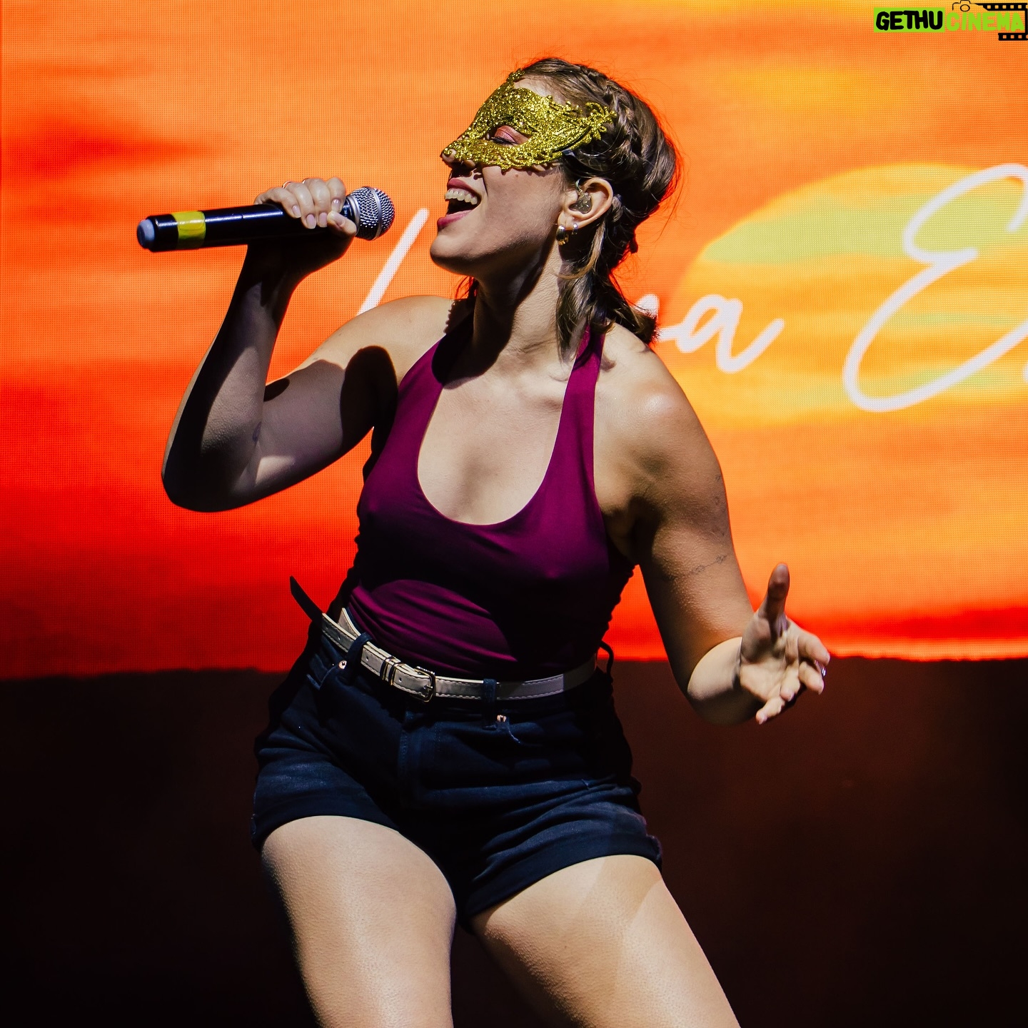 Laura Esquivel - 8.5K Likes - éstos shows en Italia 🇮🇹 junto a @teenagedreamparty están siendo increíbles 💗!!!!
mañana retomamos con la gira! lxs esperamos en las siguientes fechas:
ITALIA 🇮🇹
📍Mercoledì 31/7 Jesolo (VE) - Spiaggia del Faro
📍Giovedì 1/8 Lignano Sabbiadoro - Arena
📍Venerdì 2/8 Rimini - Beach Arena
📍Sabato 3/8 Bisceglie (BA) - DF Theatre
📍Lunedì 5/8 Gallipoli - Parco Gondar
📍Mercoledì 7/8 Reggio Calabria
📍Venerdi 9/8 Marina di Setacciato (CB) - Sabbie Mobili Festival
📍Sabato 10/8 Senigallia - Mamamia
📍Domenica 11/8 Cinquale (MS) - Arena della Versilia
ARGENTINA 🇦🇷 (para presentar mi álbum)
📍Jueves 19/9 Buenos Aires, Argentina - La Trastienda
📷 @heymartii
