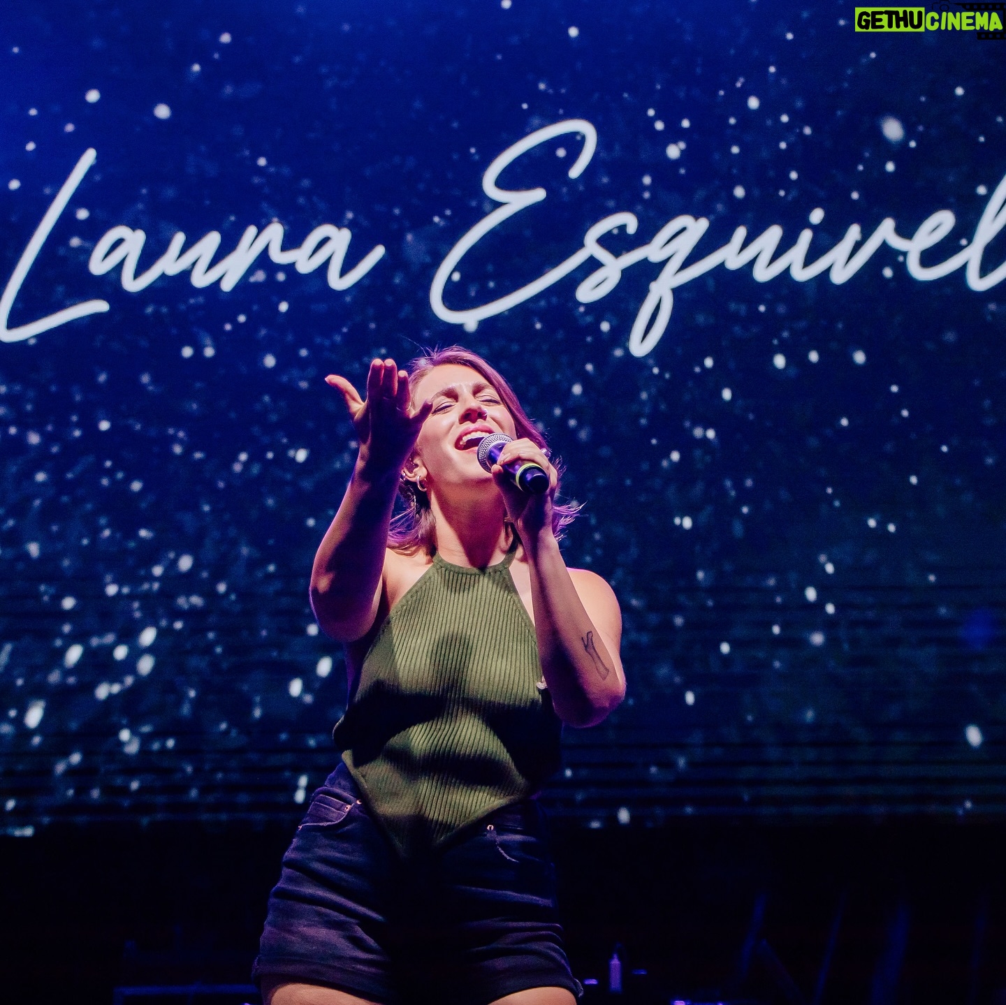 Laura Esquivel - 8.5K Likes - éstos shows en Italia 🇮🇹 junto a @teenagedreamparty están siendo increíbles 💗!!!!
mañana retomamos con la gira! lxs esperamos en las siguientes fechas:
ITALIA 🇮🇹
📍Mercoledì 31/7 Jesolo (VE) - Spiaggia del Faro
📍Giovedì 1/8 Lignano Sabbiadoro - Arena
📍Venerdì 2/8 Rimini - Beach Arena
📍Sabato 3/8 Bisceglie (BA) - DF Theatre
📍Lunedì 5/8 Gallipoli - Parco Gondar
📍Mercoledì 7/8 Reggio Calabria
📍Venerdi 9/8 Marina di Setacciato (CB) - Sabbie Mobili Festival
📍Sabato 10/8 Senigallia - Mamamia
📍Domenica 11/8 Cinquale (MS) - Arena della Versilia
ARGENTINA 🇦🇷 (para presentar mi álbum)
📍Jueves 19/9 Buenos Aires, Argentina - La Trastienda
📷 @heymartii