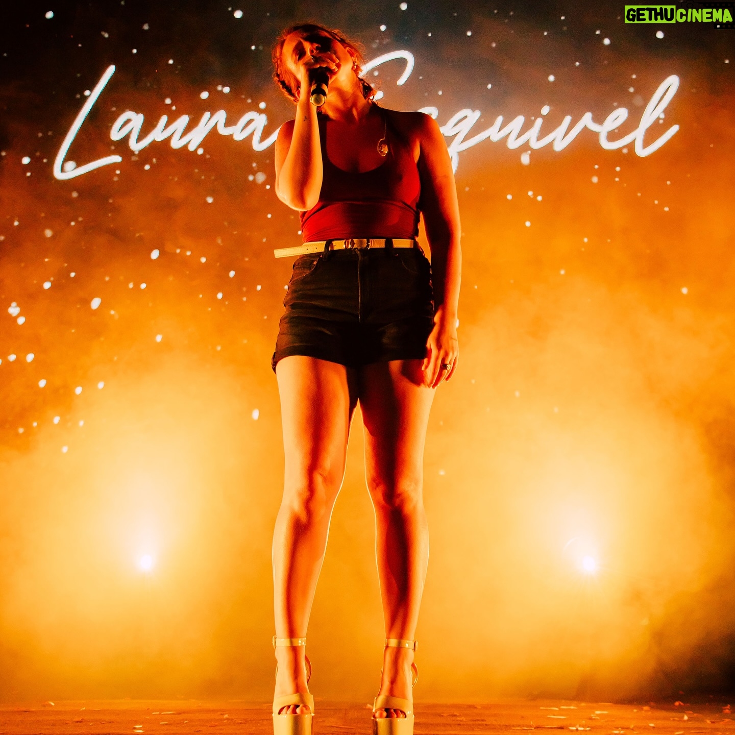 Laura Esquivel - 8.5K Likes - éstos shows en Italia 🇮🇹 junto a @teenagedreamparty están siendo increíbles 💗!!!!
mañana retomamos con la gira! lxs esperamos en las siguientes fechas:
ITALIA 🇮🇹
📍Mercoledì 31/7 Jesolo (VE) - Spiaggia del Faro
📍Giovedì 1/8 Lignano Sabbiadoro - Arena
📍Venerdì 2/8 Rimini - Beach Arena
📍Sabato 3/8 Bisceglie (BA) - DF Theatre
📍Lunedì 5/8 Gallipoli - Parco Gondar
📍Mercoledì 7/8 Reggio Calabria
📍Venerdi 9/8 Marina di Setacciato (CB) - Sabbie Mobili Festival
📍Sabato 10/8 Senigallia - Mamamia
📍Domenica 11/8 Cinquale (MS) - Arena della Versilia
ARGENTINA 🇦🇷 (para presentar mi álbum)
📍Jueves 19/9 Buenos Aires, Argentina - La Trastienda
📷 @heymartii