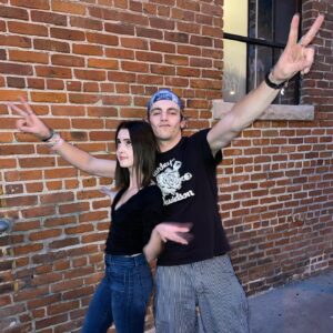 Laura Marano Instagram - “Wait…you’re on tour, too?”

I love this guy so much 😫 he and @thedriverera are on tour right now, and as someone who has seen so many shows and always has the best flipping time, I’m telling you, GO SEE THEM!!!!