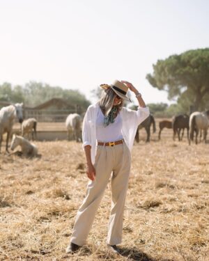 Laura Sánchez Instagram - La Saca de las Yeguas. 📸 @silviasanchezfotos gracias @pepa_medina.t y cia….