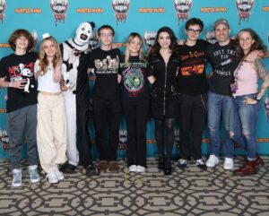 Lauren LaVera Instagram - 🤡🗡️❤️
