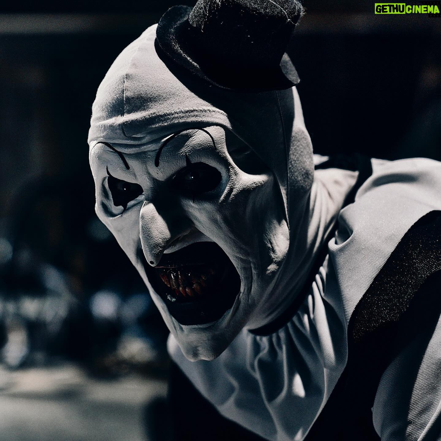 Lauren LaVera - 50.5K Likes - Ahead of this weekās San Diego Comic-Con, USA Today is the first to preview four brand new images from Damien Leoneās slasher sequel Terrifier 3, which opens in theaters everywhere on October 11. In addition to the first batch of stills, weāre also excited to announce that the teaser trailer and poster will be released this Wednesday during San Diego Comic-Con!
The images are striking, offering an up-close look at Art the Clown and everyoneās new favorite final girl Sienna, plus Victoria Heyes, who is set to become a horror icon in her own right in Terrifier 3. Another new image shows Art getting ready to rock around the Christmas tree in a Santa Claus outfit. Check out the new images below and expect the teaser trailer on July 24.
Additionally, head over to USA Today for fresh insights from Damien Leone.
In Cineverse and Bloody Disgustingās Terrifier 3, directed once again by Damien Leone, Art the Clown (David Howard Thornton) is set to unleash another round of chaos on the unsuspecting residents of Miles County as they peacefully drift off to sleep on Christmas Eve.
Returning cast includes Lauren LaVera (Sienna), Samantha Scaffidi (Victoria Heyes), Elliot Fullam (Jonathan Shaw) and AEW superstar Chris Jericho (Burke), with Daniel Roebuck set to debut as Santa Claus. Makeup effects legend Tom Savini, Jason Patric, Antonella Rose, Krsy Fox, Clint Howard, and Jon Abrahams also appear.
Terrifier 3 opens exclusively in theaters nationwide on October 11, 2024.
