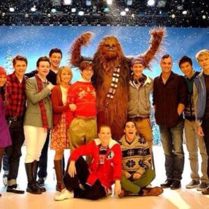 Lauren Potter Instagram - Tonight's Glee is a Throwback Thursday! I hope you guys all like the Christmas episode from season 3! It's fun! #tbt #glee