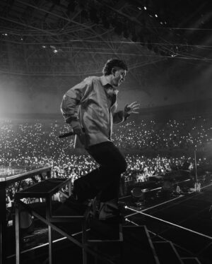 Lauv Instagram - this is me. this is us. thank you @seouljazzfestival @_jeongjaehyun brother @layzhang @thegirlsthegirls522 @jeremyzucker @alexander23 and THANK YOU for being there. last night we made history. today we love ourselves. forever we keep doing this. x