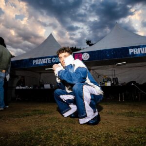 Lauv Instagram - SEOUL WAS SO LIT TONIGHT CAUSE I GOT TO HUG U AND WE GOT TO HAVE SOME DEEP-ASS MOMENTS AND, HONESTLY, I JUST WANNA SAY YOU GUYS LITERALLY SAVE ME FROM MYSELF LITERALLY EVERY SHOW SO FOR THAT I LOVE YOU 4EVRRRRR