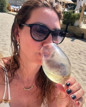 Lavínia Vlasak Instagram - Pra fechar com chave de ouro:

Bodrum na Turquia 🇹🇷 

Em Bodrum o clima é agradável o ano inteiro! Por estar muito próximo do Mediterrâneo, seus verões são quentes e os invernos, suaves. Isso significa que o destino é atraente em qualquer estação. 

Vale a pena a visita ❤️

#CurtaagoraePosteDepois #Turquia #Love #Amor #Trip. #Bodrum