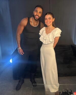 Layla Ahmed Zaher Instagram - Thank you @jasonderulo and all your amazing crew for coming all the way to North Cost, Egypt to do your stunning performance 👏🏻❤️☀️🌊⛱️