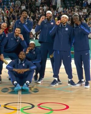 LeBron James Instagram - AVENGERS ASSEMBLE!! Mission Complete 🥇🇺🇸🫡👑