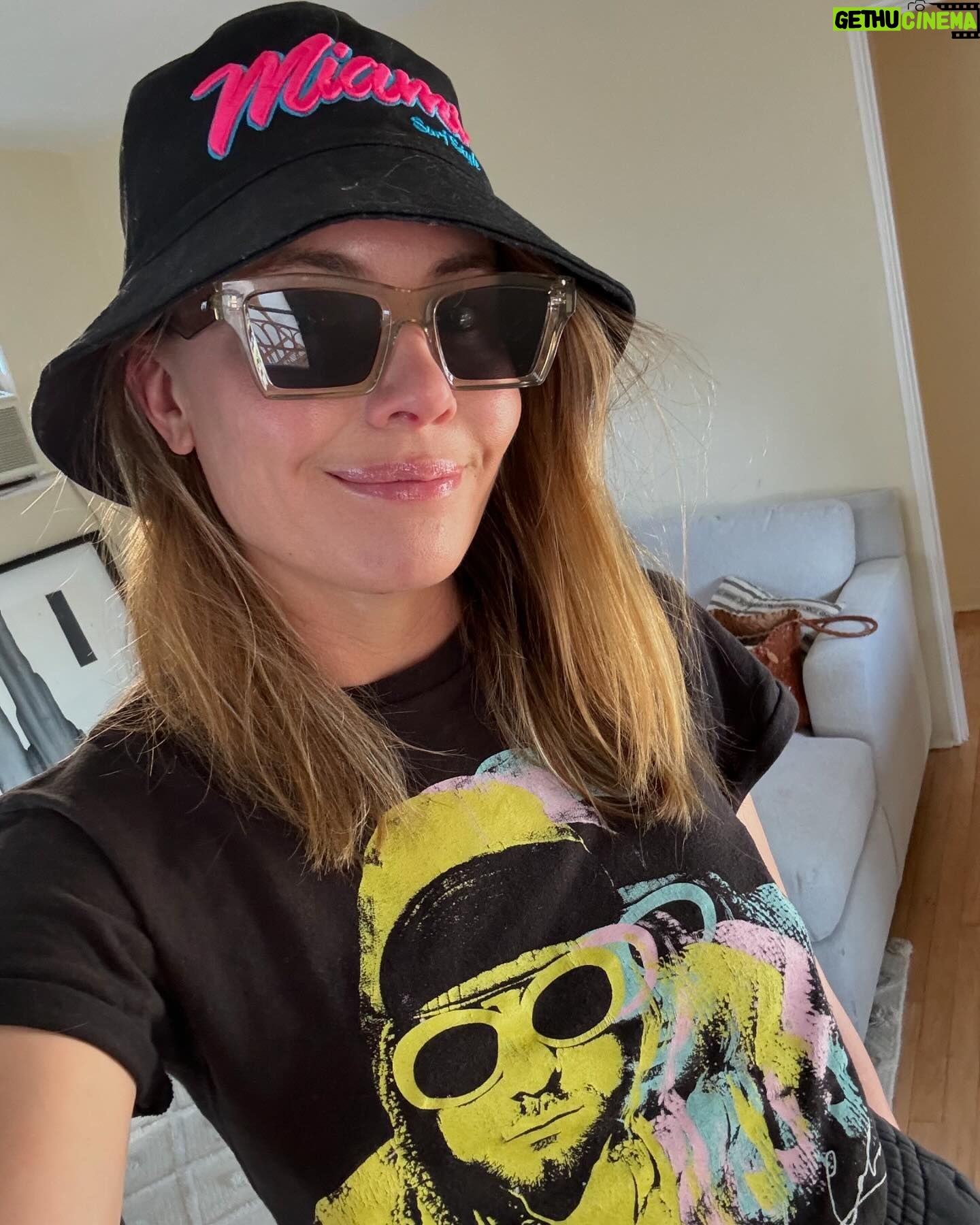 Leah Pipes - 12.9K Likes - Sweatpants gave. Lewks served. Memories made. Such is life.