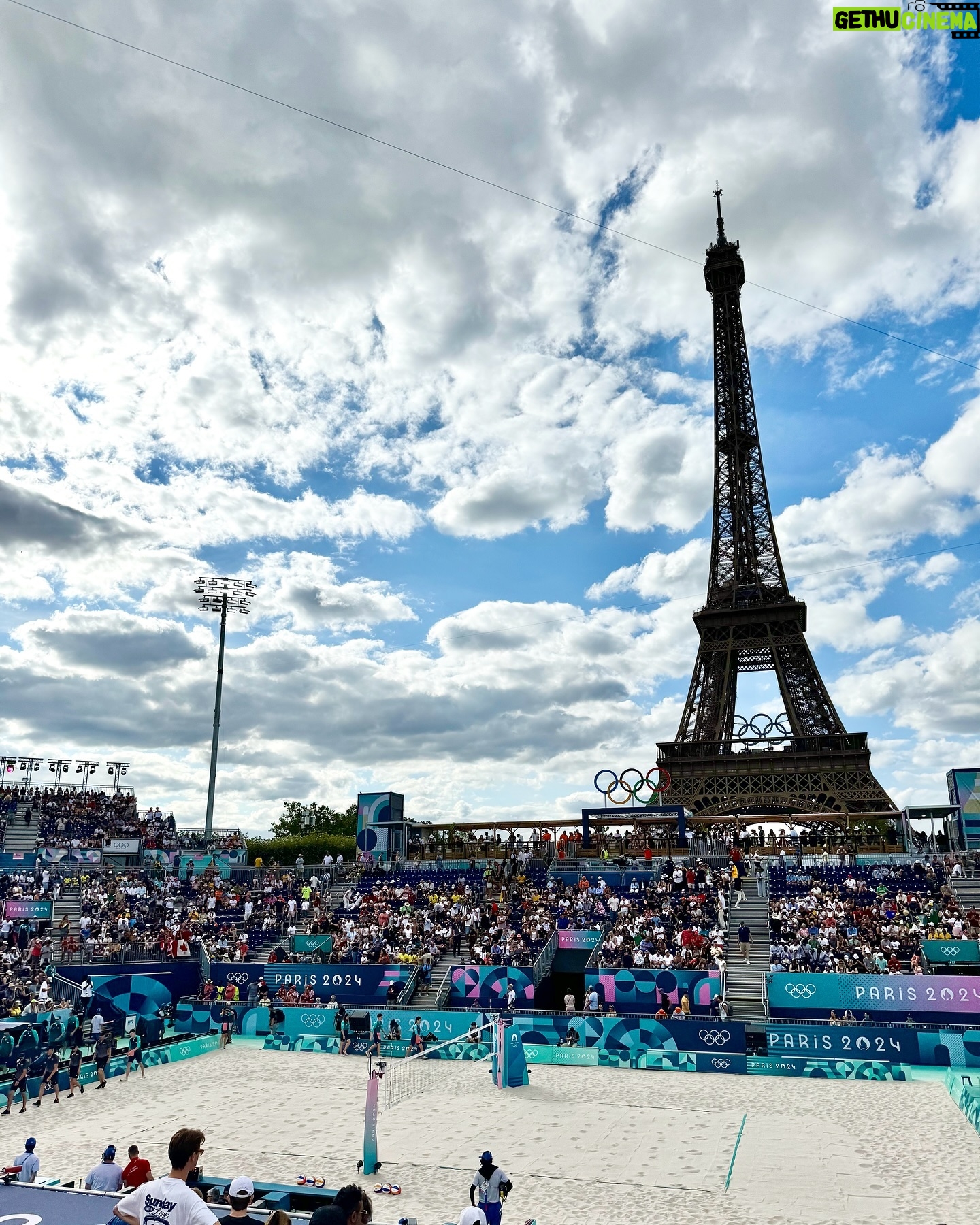 Lee Dong-wook - 1.7 Million Likes - paris 2024