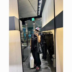 Lee Gi-kwang Instagram - Today's tokyo🗼☀️☺️🛍️🤑🌳
